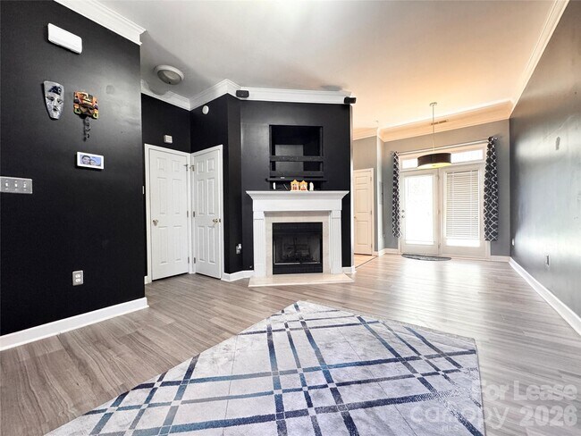 Photo - 914 Hawthorne Bridge Ct