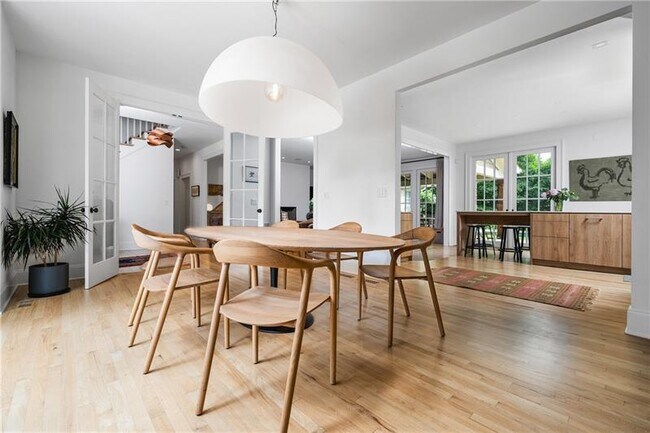 Photo - 1280 Becket Dr NE