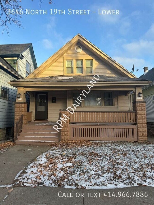 Building Photo - 3646 N 19th St. Unit Lower