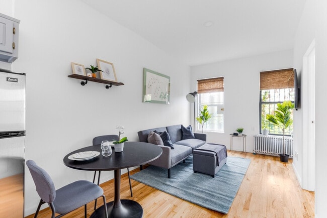 Photo - 321 E 116th St Unidad ID1285572P