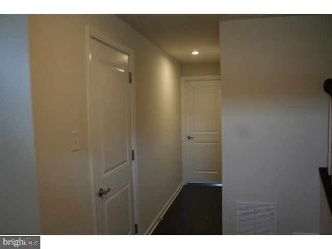 Photo - 118 Meridian Ln