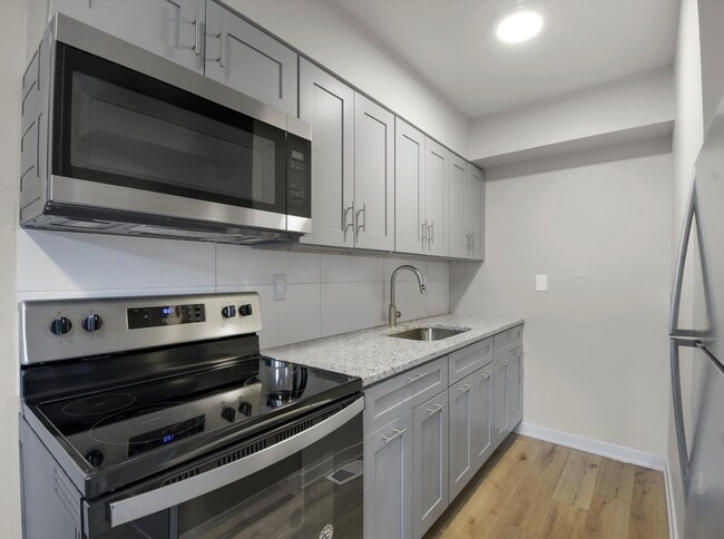 Photo - 2219 9th St