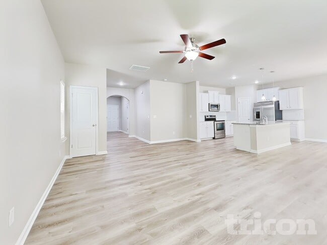 Photo - 143 Spring Knoll Dr