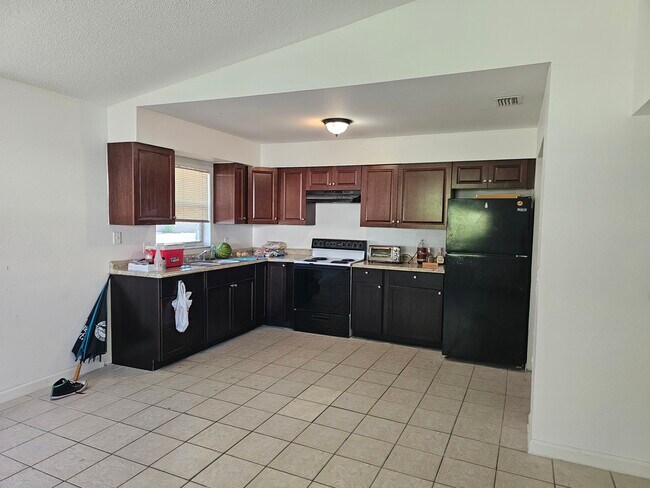 Photo - 472 N Willowwood Point