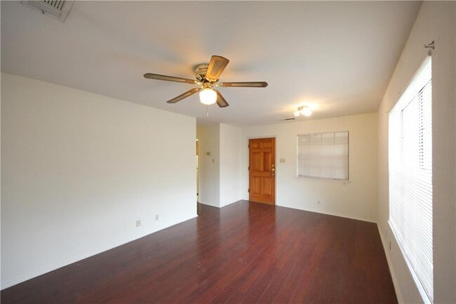 Photo - 1903 E 20th St Unit 101