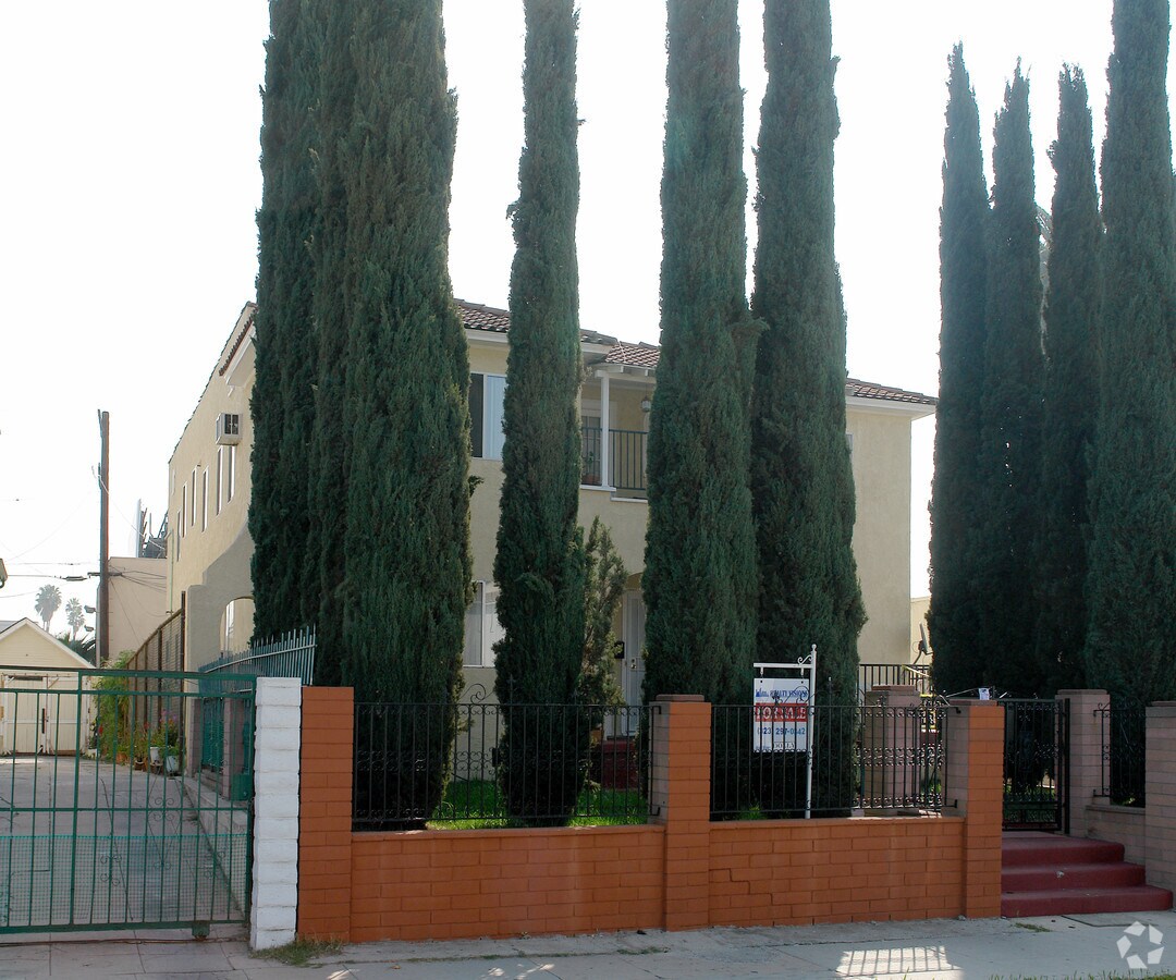 Photo - 1006 N New Hampshire Ave