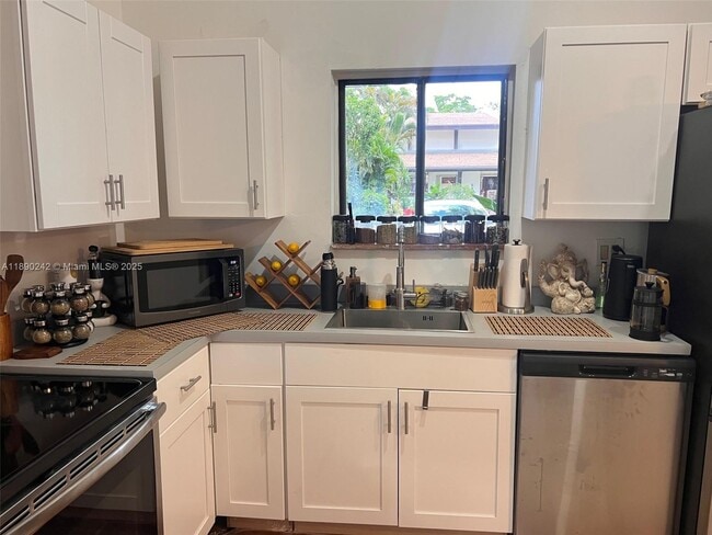 Photo - 596 NE 199th Terrace