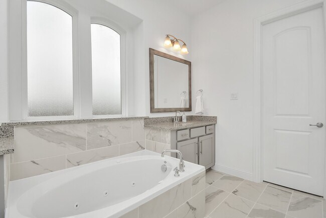 Photo - 21302 Rose Loch Ln