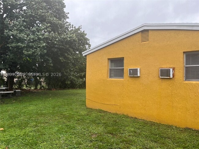 2306 NW 13th St