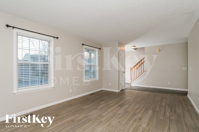 Photo - 410 Meadow Springs Dr