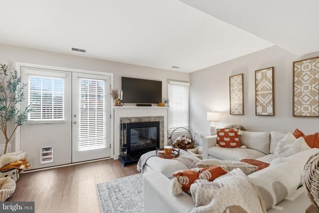 Photo - 2568 S Arlington Mill Dr