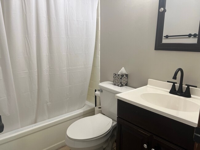 Photo - 2053 Mims Rd