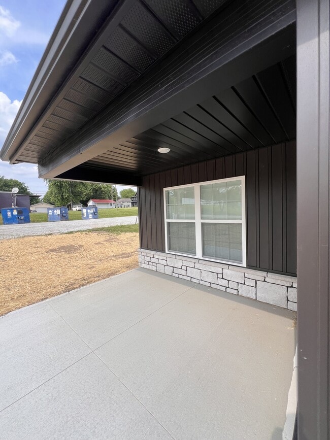 Photo - 209 Millersburg St