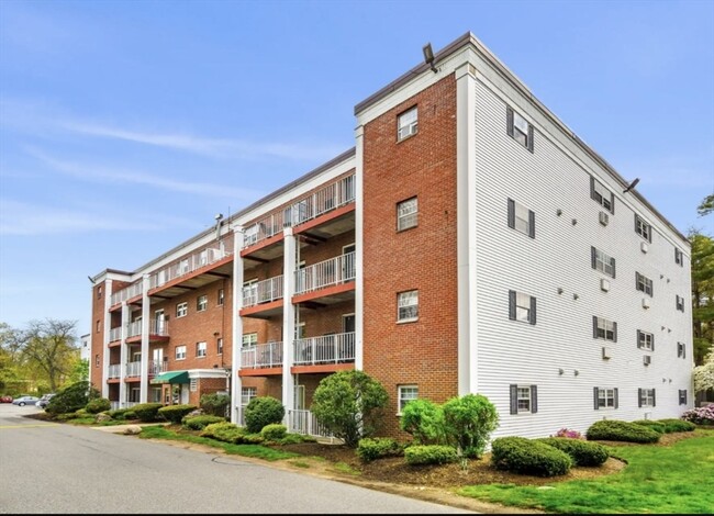 Photo - 26 Greentree Ln Condo Unit 31