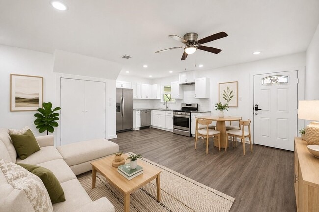 Photo - 1056 North Ln