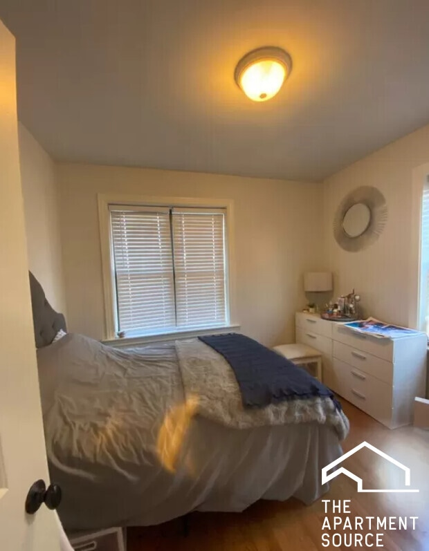 Photo - 3433 N Lakewood Ave Unit 3