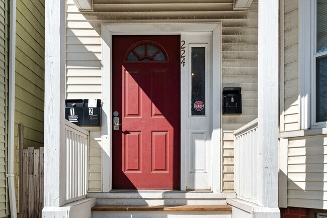 Photo - 224 Lexington St Unit 2