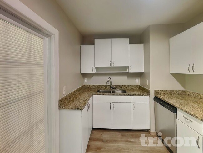 Photo - 7002 Ponderosa Dr