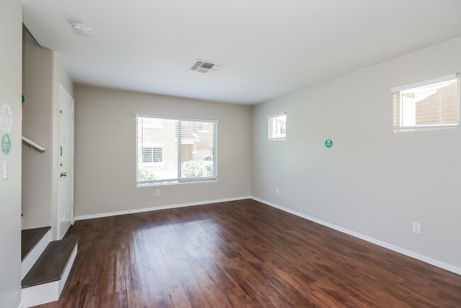 Photo - 339 S Travis