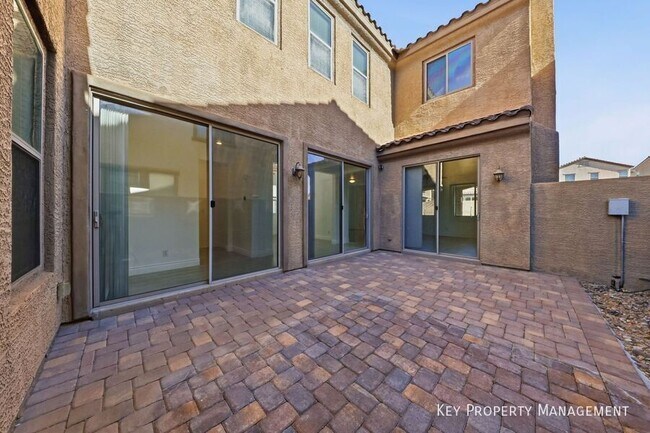 Photo - 956 Via Canale Dr