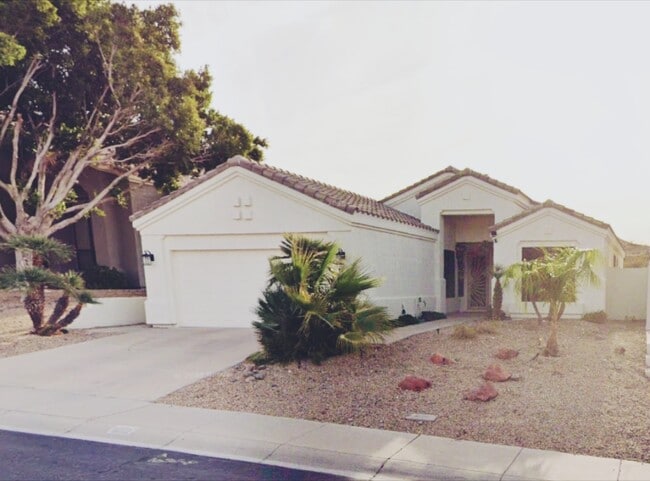 Building Photo - 275 E Ashurst Dr Rental