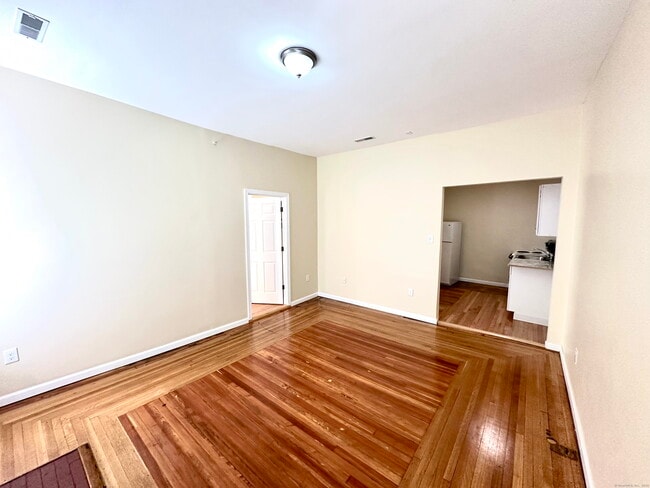 Photo - 135 W Main St Unit 2K