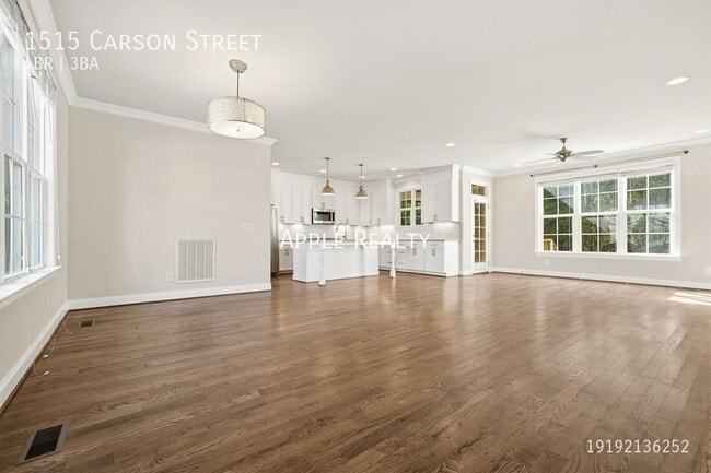 Photo - 1515 Carson St