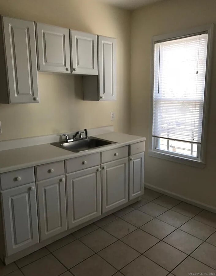 Photo - 303 Poplar St Apartment Unit 1st