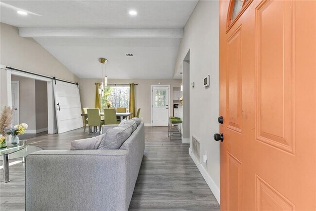 Photo - 494 Plainville Dr SW