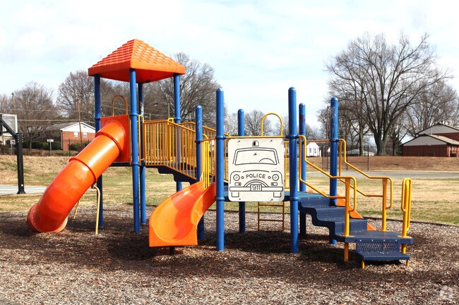 Photo - Ray Warren Apartments