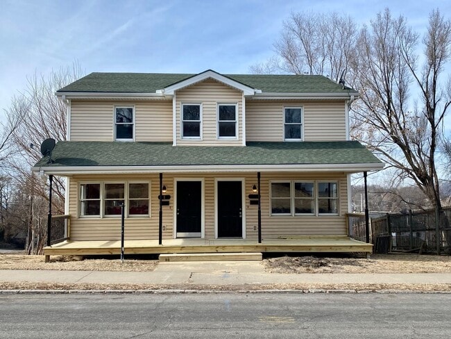 Building Photo - North 6th Duplex Unit 810 N 6th