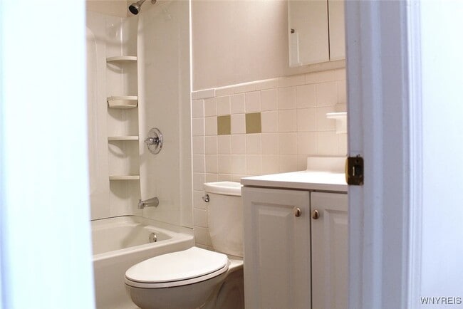 Photo - 116 Berehaven Dr