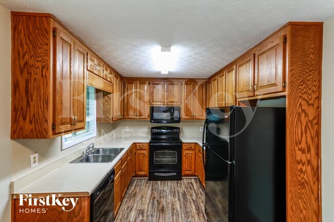 3155 Lake Ranch Dr