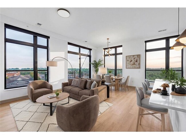 Photo - 640 Wisconsin Ave N Unit 638