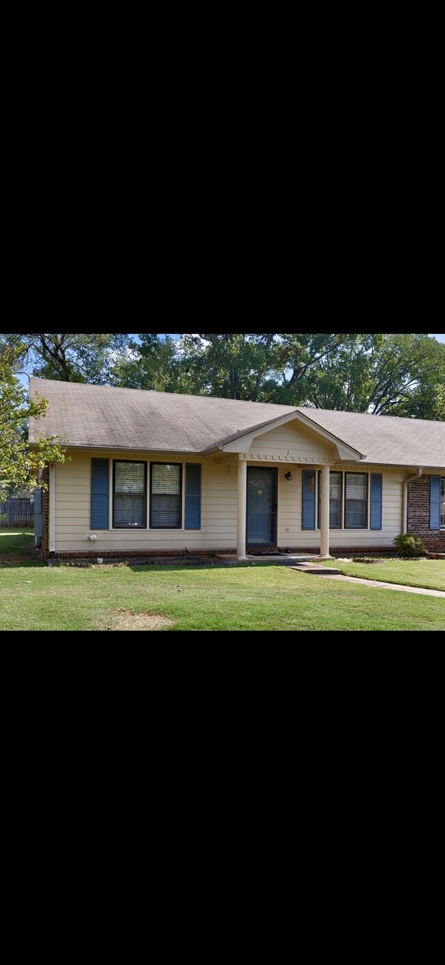Photo - 8147 Oldfield Rd SW