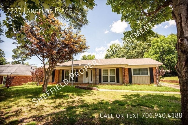 Building Photo - 2227 Lancelot Pl