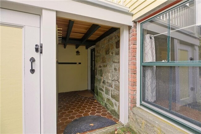 Photo - 56 Bateman Ave Unit 1