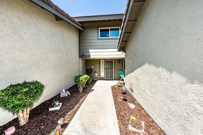 Photo - 221 E Ponderosa Ln