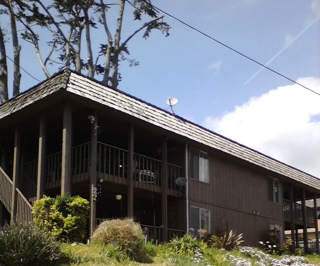 Building Photo - 2431 Richmond Dr Unit 2431 Richmond Dr # 2