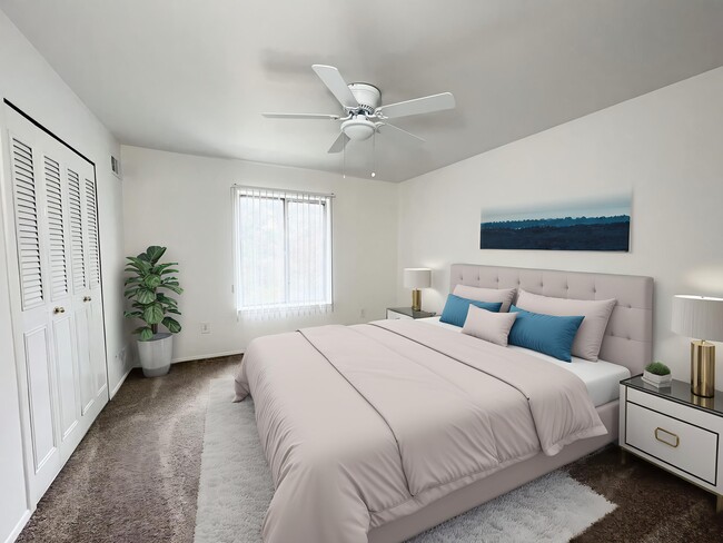 Photo - Williamsburg Square Apartments