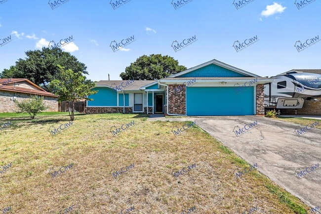 Building Photo - 1333 Mercedes St Rental