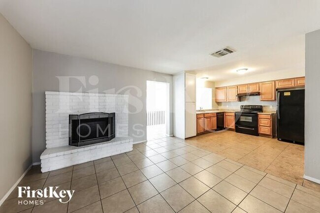 Photo - 9451 N 65th Ave