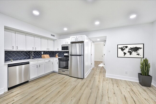 Kitchen-Renovated (1BD)