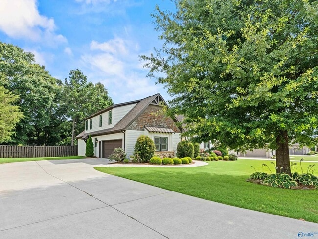 180 Greystone Pass