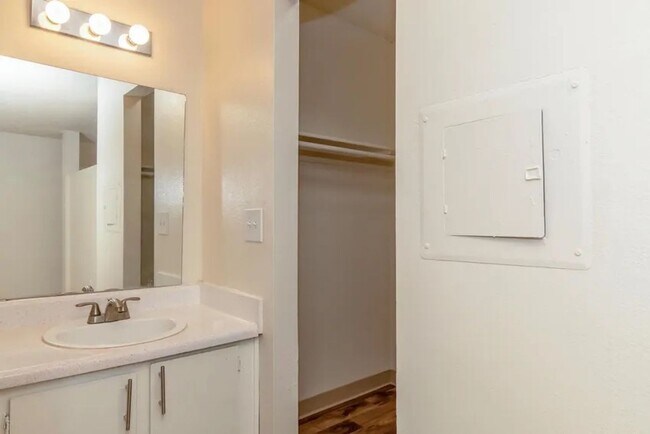 Photo - Prince Plaza Apartments