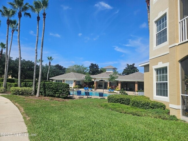 7801 Point Meadows Dr Unit 2208