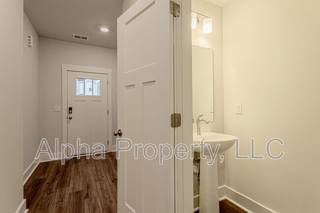 Photo - 511 Harebell Wy