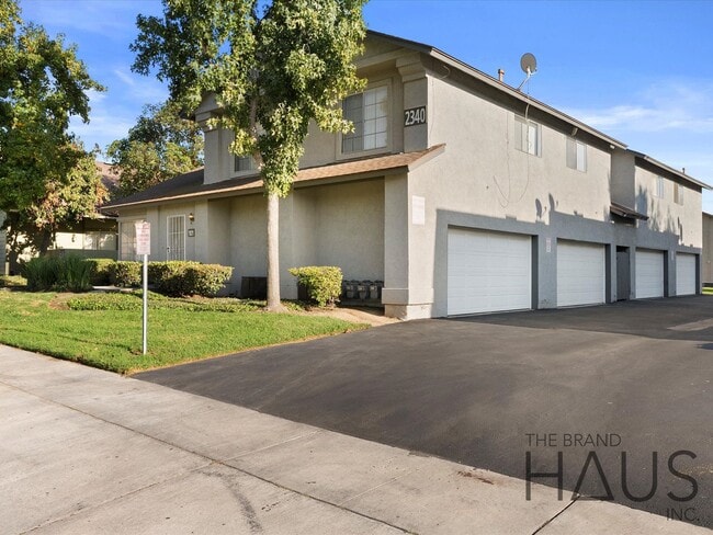 Photo - 2.5 Bed + 1.5 Bath + 2 Car Garage + Centra... Unit 102