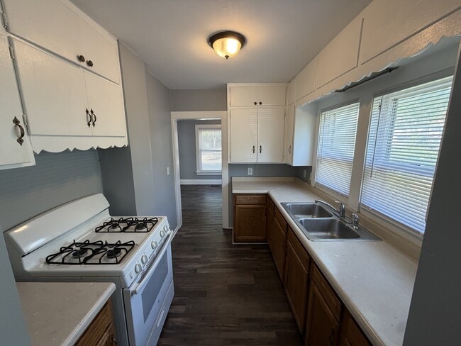 Photo - 1113 Hackett St