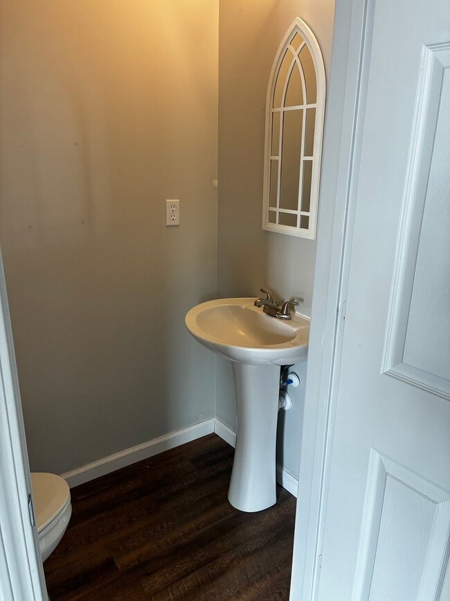 Photo - 61 Crabapple Rdg